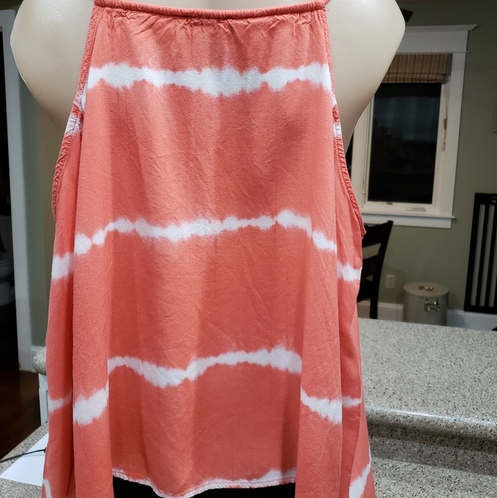 Cold Shoulder - Picture 2 of 4